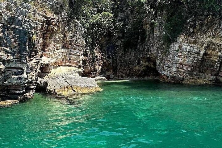 Saranda Coastal Cruise to Turtle Cave & Kakome Bay — 5-Hour Boat Tour photo 2