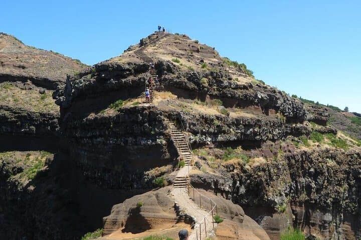 Morning Self-Guided Hike: Pico do Arieiro to Funchal Ecological Park (Transfer Included) photo 3