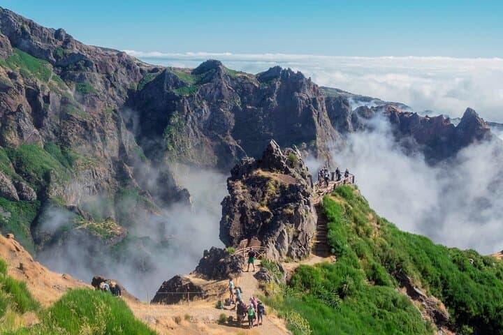Morning Self-Guided Hike: Pico do Arieiro to Funchal Ecological Park (Transfer Included) photo 5