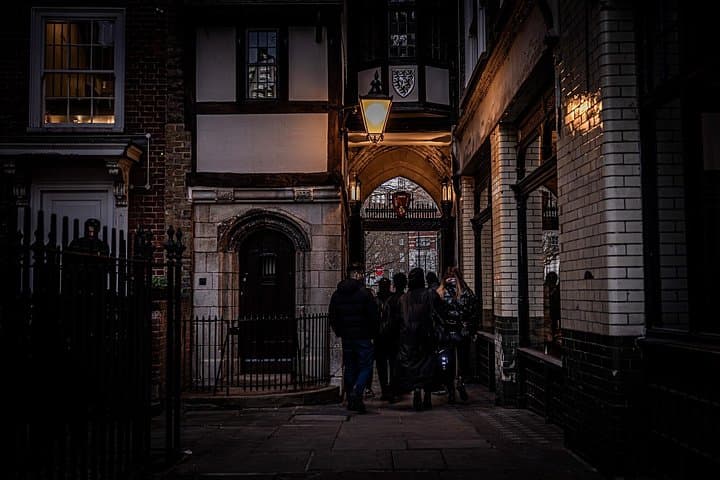 Haunted London Night Ghost Walking Tour — Dark History Walk Near the Thames photo 3