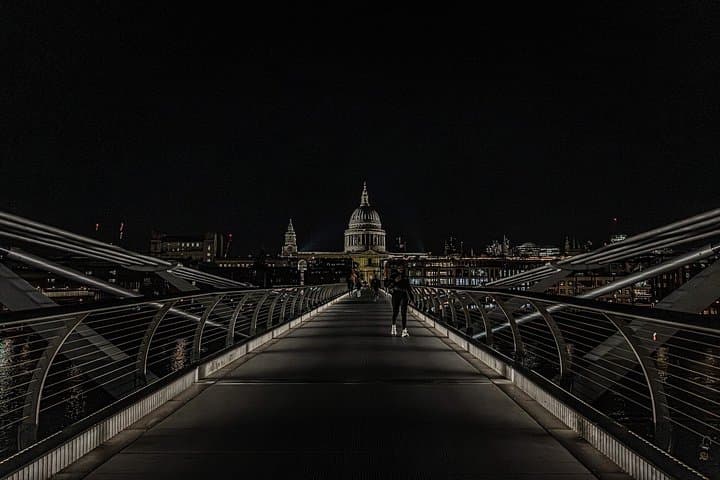 Haunted London Night Ghost Walking Tour — Dark History Walk Near the Thames photo 4