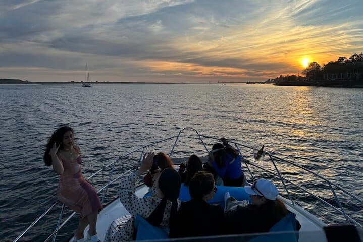 Douro 6-Bridges Cruise: Port Wine, Pastel de Nata & Sunset on the River photo 5