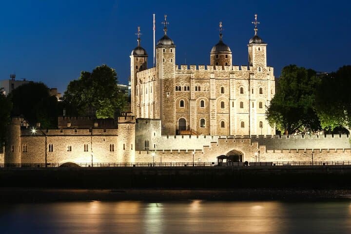 Tower of London Tour + Thames River Cruise: Historic Fortress and Riverside Sightseeing photo 4