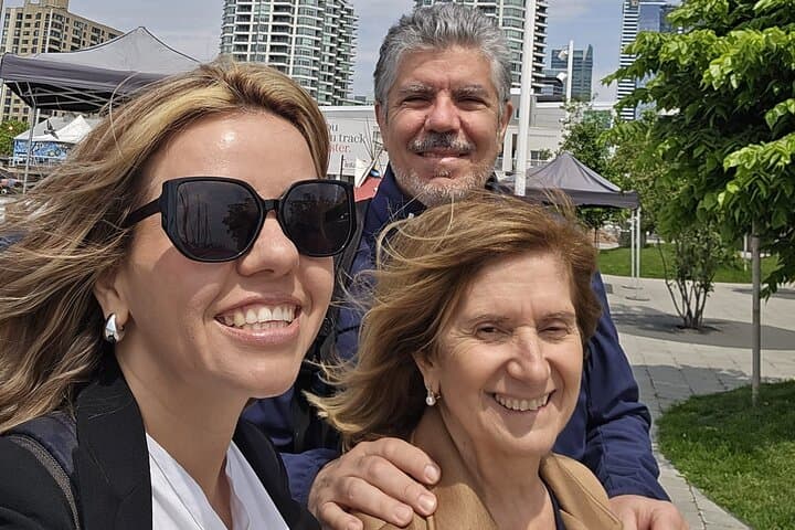 Toronto Like a Local: Private Customized Walking Tour