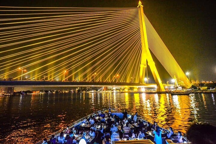 Bangkok Luxury White Dinner Cruise on the Chao Phraya: Free-Flow Wine, Live Music & Night Views photo 4