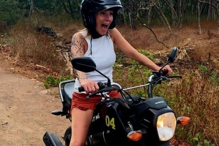 Playa Grande Scooter Rental — Navi 109cc Coastal Exploration
