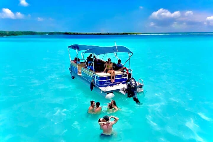 Bacalar Boat Tour Adventure: Explore the Lagoon from Costa Maya