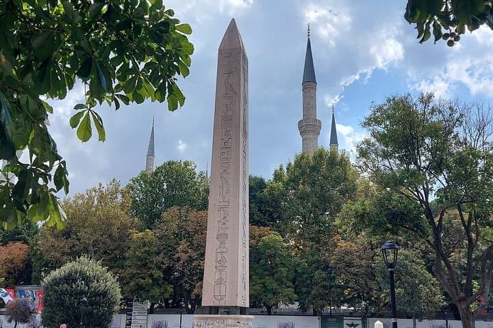Sultanahmet Half-Day Highlights: Basilica Cistern, Blue Mosque & Grand Bazaar Tour photo 2
