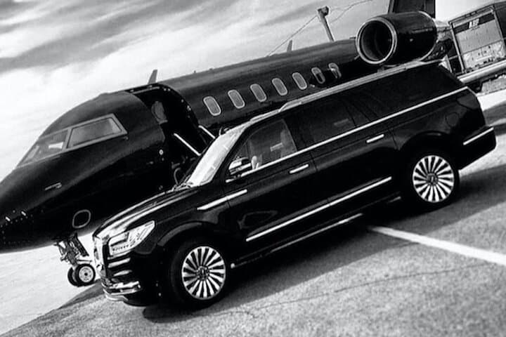 Private Transfer from SFO to San Francisco Hotels — Meet & Greet Luxury SUV photo 2