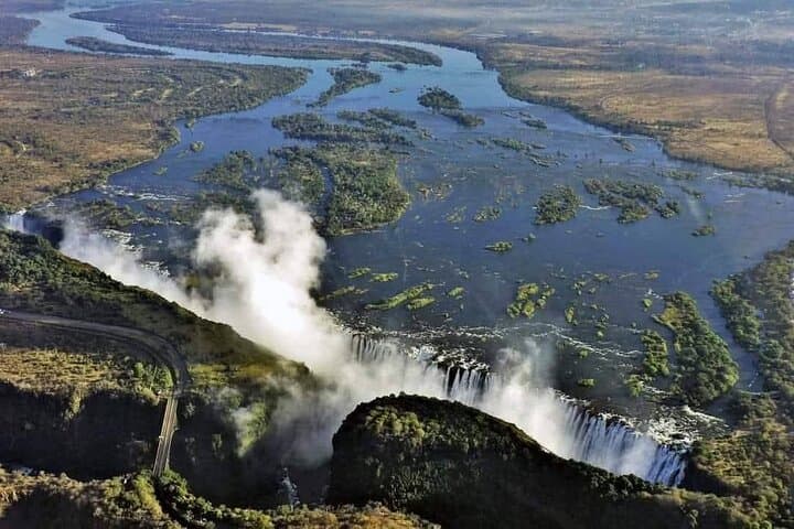Dual-view Victoria Falls Private Guided Tour — Zambia & Zimbabwe photo 2