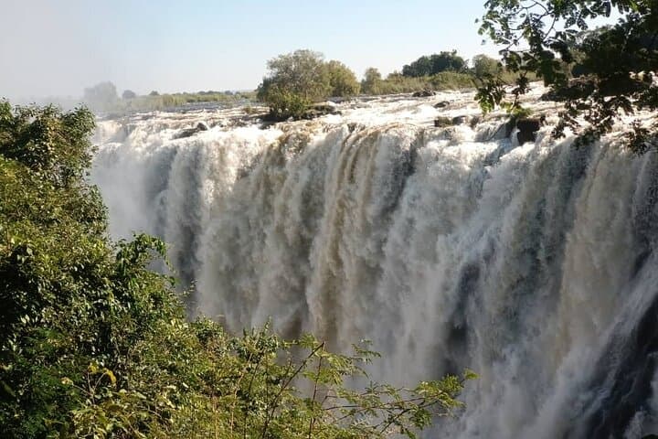 Dual-view Victoria Falls Private Guided Tour — Zambia & Zimbabwe photo 5