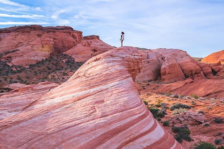 Valley of Fire State Park Escapade — White Domes, Petroglyphs & Red Sandstone Hikes