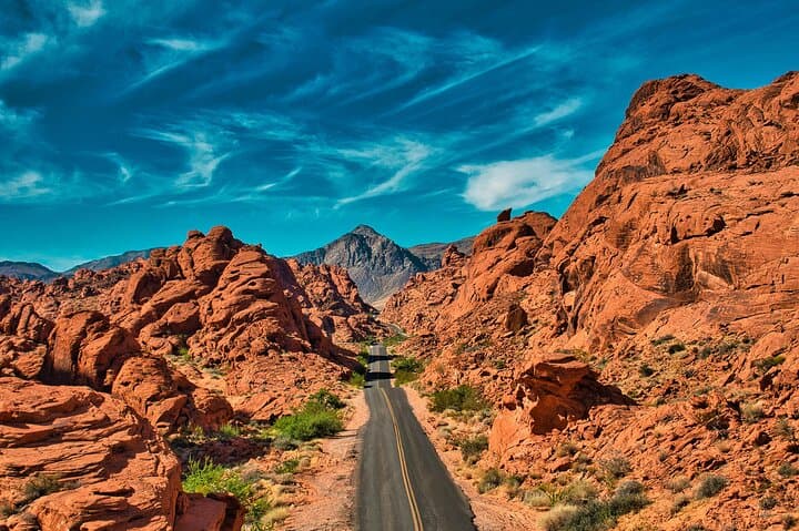 Valley of Fire State Park Escapade — White Domes, Petroglyphs & Red Sandstone Hikes photo 3