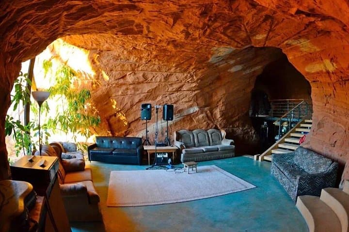 Rock House Homestead & Backcountry Tours: Capitol Reef to Grand Staircase 4-Day Hike Retreat photo 2