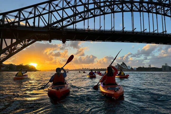 Sunrise Kayak on Sydney Harbour: Paddle the Opera House & Harbour Bridge
