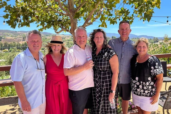 Temecula Saturday Legacy Wineries Intimate Tour: Vineyard Walks, Lunch & Chocolate Pairings