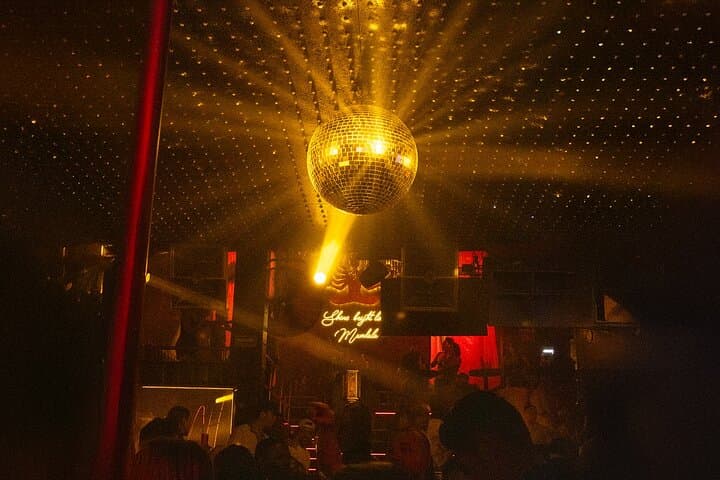 Madness Tour Bar Crawl Playa del Carmen — Open Bar Night Out