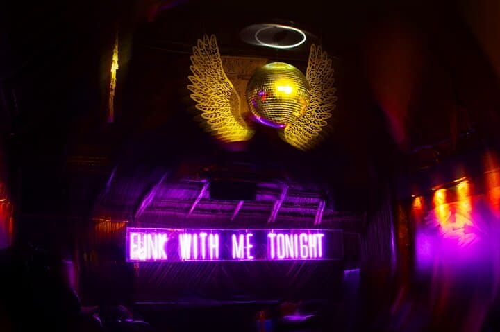 Madness Tour Bar Crawl Playa del Carmen — Open Bar Night Out photo 6