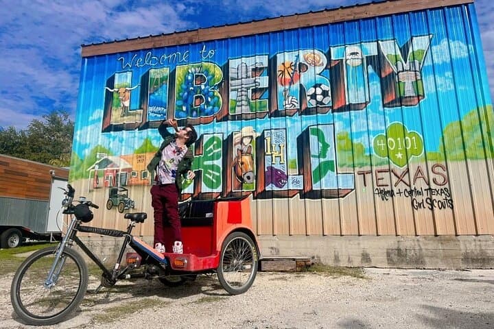 Electric Pedicab Austin Mural & Instagram Tour photo 6