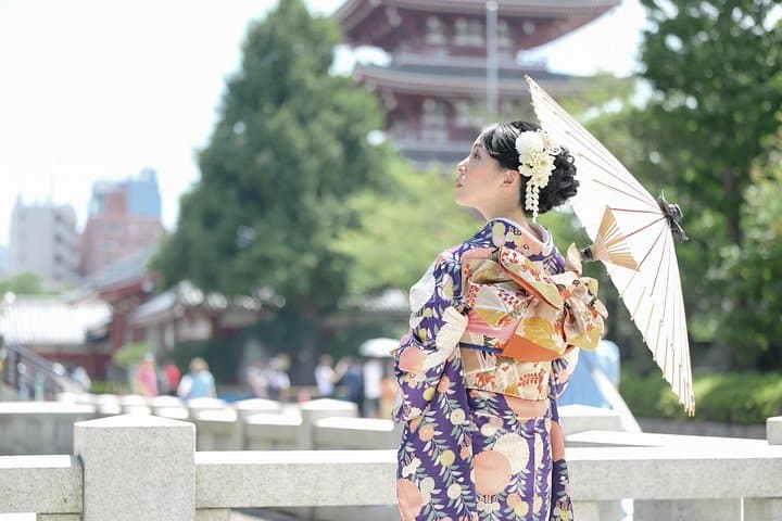 Asakusa Kimono Photoshoot: Private Kimono Experience & Photographer in Tokyo photo 2