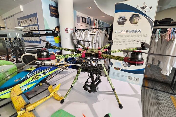 Shanghai Drone Workshop and Boeing 737 737 Simulator Experience photo 3