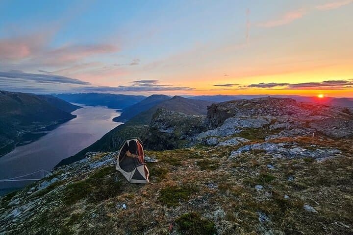 Guided Hike on Oksen Peninsula — Panoramic Hardangerfjord & Folgefonna Views photo 6