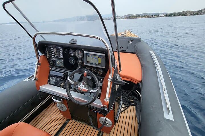 Athens Riviera One-Day Private Cruise to Hydrousa, Fleves & Vouliagmeni photo 4