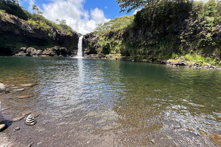 Waiale Waterfalls Hike & Swim with Native Hawaiian Guide — Hilo Waterfall Adventure