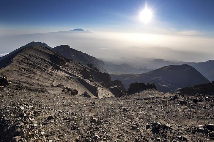 Mount Meru Trek & Walking Safari: 4-Day Summit, Sunrise Views & Wildlife