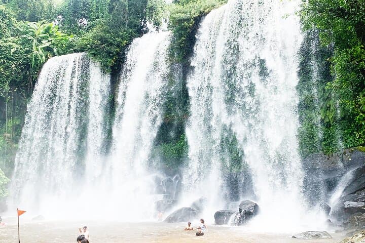 Phnom Kulen to Kampong Phluk: Siem Reap Day Tour to Holy Mountain & Tonle Sap