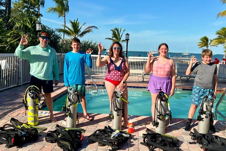 Key Largo Discover Scuba: Two-Hour Pool Training at Bayside Inn photo 4