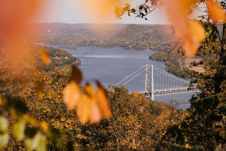 Hudson River Fall Foliage Oktoberfest Cruise: Scenic 4-Hour Boat Experience photo 3