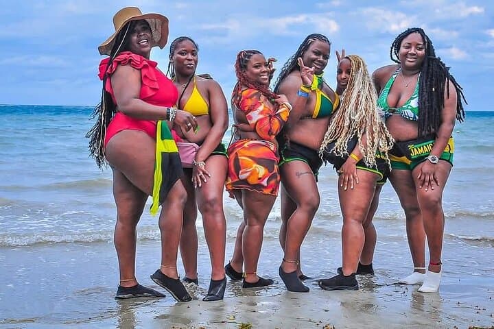 Discover Negril's Iconic Rick's Cafe and 7 Mile Beach Tour photo 4