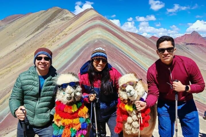 Vinicunca (Rainbow Mountain) Short-Route Trek from Cusco: Day Tour to 5,036 m