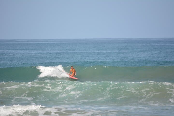 Full-Day Concierge Surf Experience in Tamarindo — Expert-Guided Reef Breaks photo 2