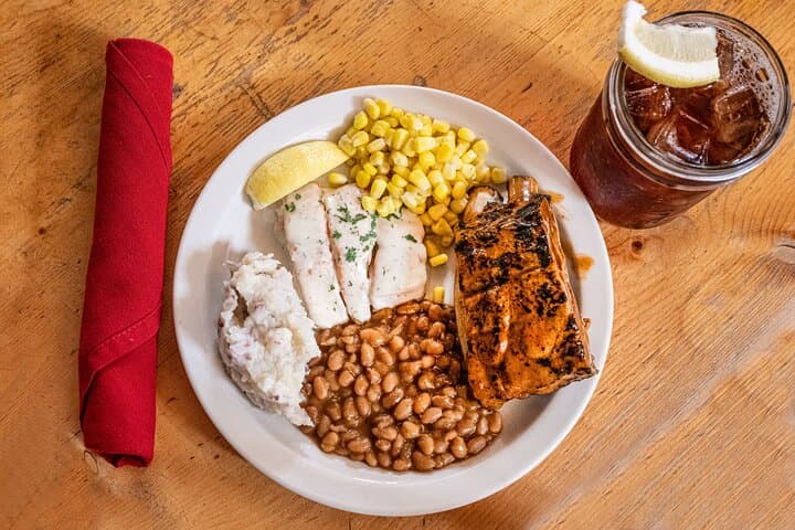 Alaska Cabin Nite Dinner Theatre in Denali: Gold Rush Dinner Show photo 3