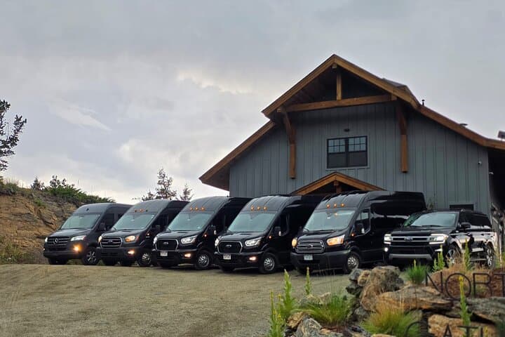 Seamless Corporate Transfers in Denver: Private Group Transportation for Conferences