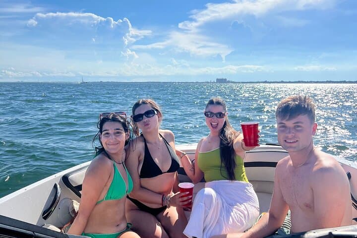 Private Miami Boat Tour: Sunset Cruise & Sandbar Swim in Biscayne Bay