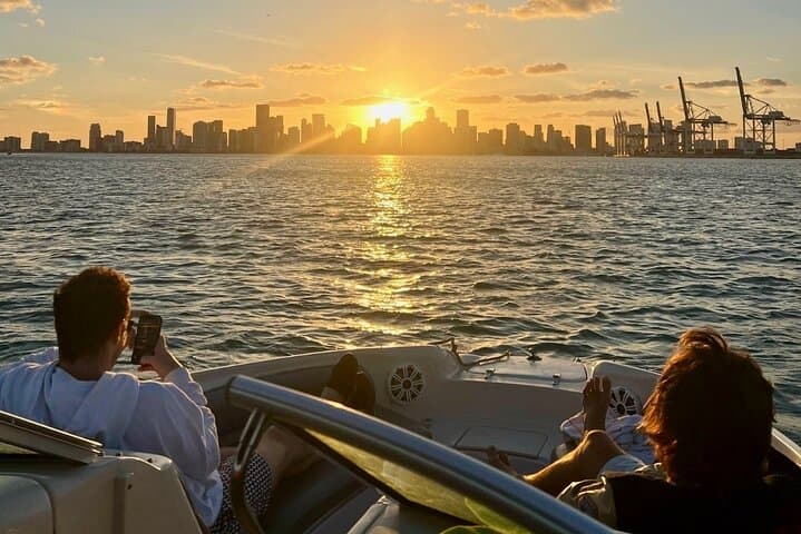 Private Miami Boat Tour: Sunset Cruise & Sandbar Swim in Biscayne Bay photo 4