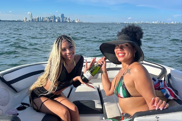 Private Miami Boat Tour: Sunset Cruise & Sandbar Swim in Biscayne Bay photo 5