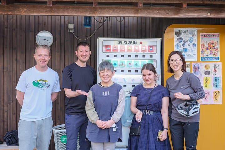 Washi and Paper Craft Cycling Tour in Uchiko Town photo 3