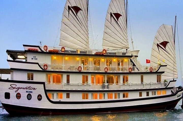 Halong Bay 2-Day Luxury Cruise: Bai Tu Long & Lan Ha Bay 5-Star Experience photo 2