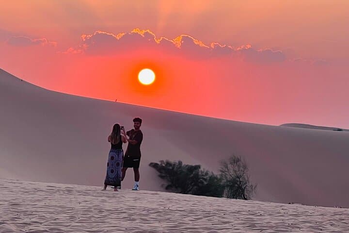 Abu Dhabi Evening Desert Safari: Dune Bashing, BBQ Dinner & Live Shows photo 4