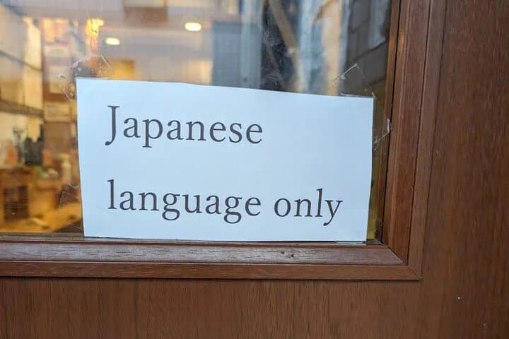Hiroshima UniMate Private Assistant — Flexible Local Help for Peace Park, Castle & Miyajima photo 5