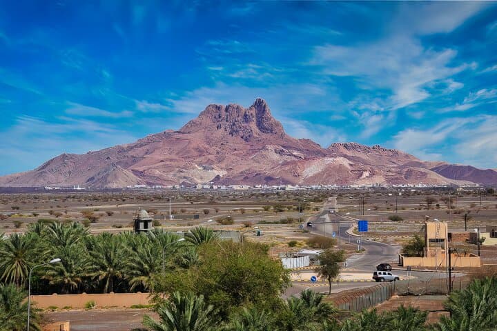 Nizwa, Jibreen & Birket Mauz Excursion: Forts, Souq and Oasis Day Trip photo 2