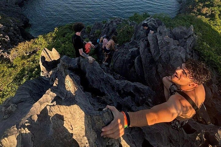 2-Day Cat Ba & Lan Ha Bay Adventure: Trek, Kayak & Bioluminescent Night photo 5