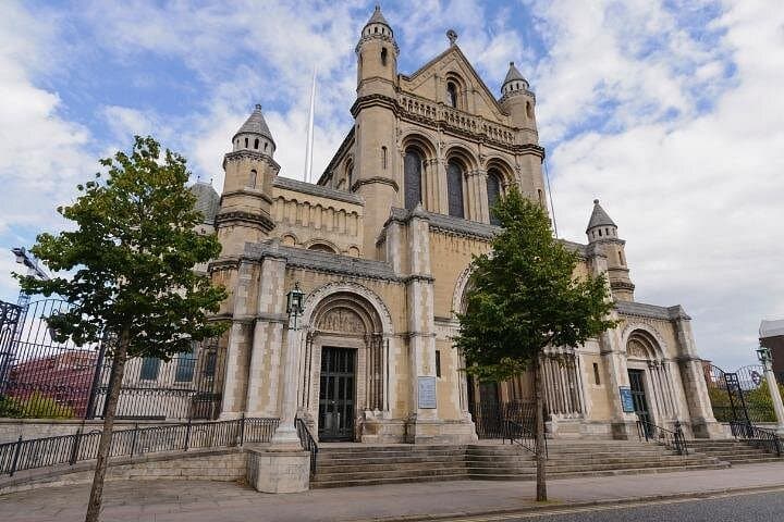 Belfast Self-Guided Walking Tour: Titanic, City Hall & Game of Thrones Trail photo 3