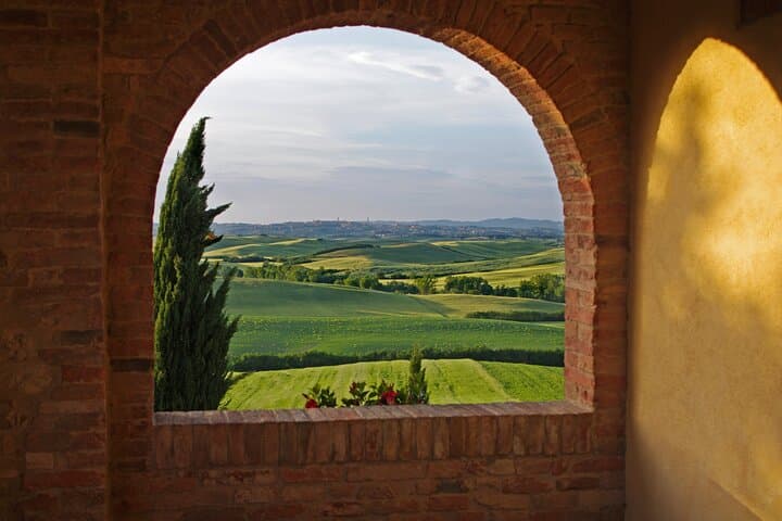 Half-Day Chianti Wine Tour from Florence to Monteriggioni & San Gimignano photo 1