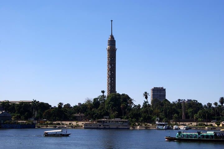 Cairo Night Walking Tour: Horse Carriage Ride & Cairo Tower Views photo 3