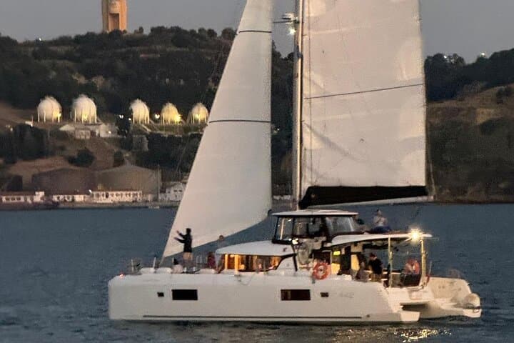 Lisbon Luxury Catamaran Sunset and Wine Cruise on the Tagus River photo 6
